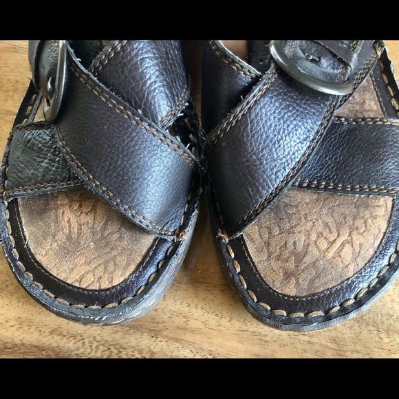 Womens Dark Brown B.O.C. By Born Leather Cross Strap Slide Sandals Shoes 8 EUR39 - Picture 13 of 14